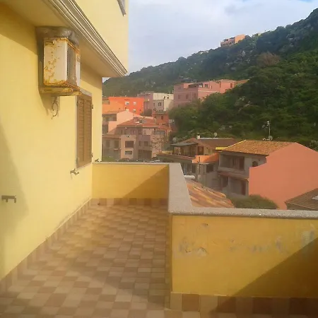 Calamarina